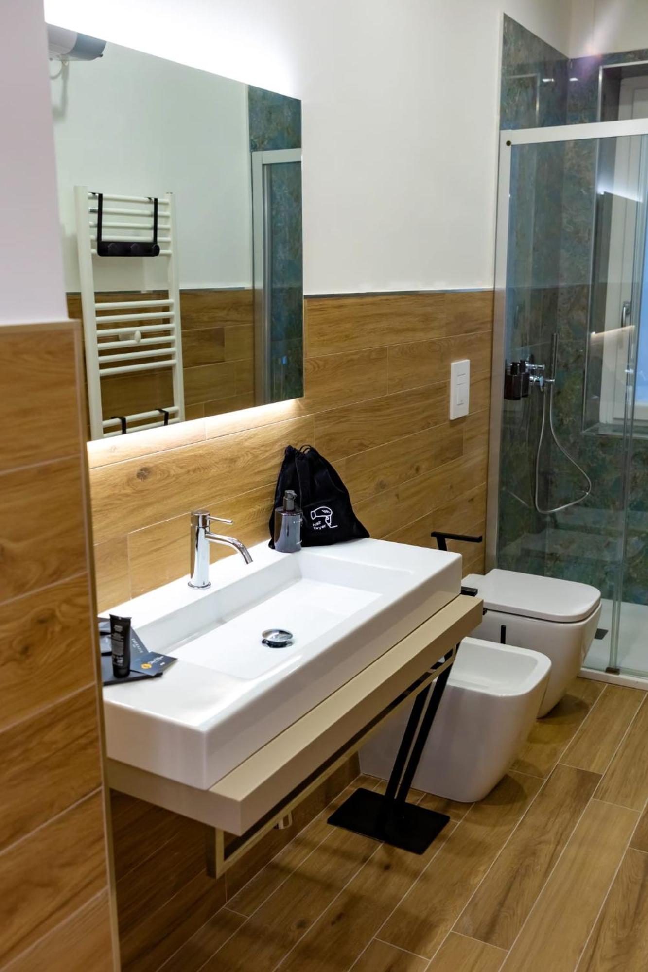 Apartamento Three Moons Boutique House/Calypso Salerno Exterior foto